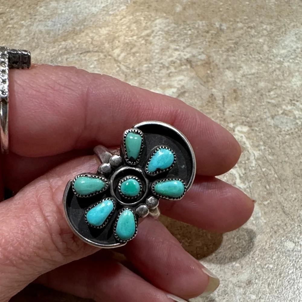 Turquoise Silver Women's Ring - Picture 7 of 13